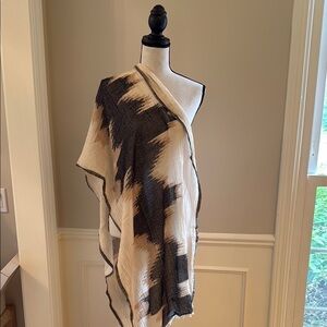 Long Wide Black Tan Lightweight Geometric Print Crinkle Scarf Wrap with Fringe